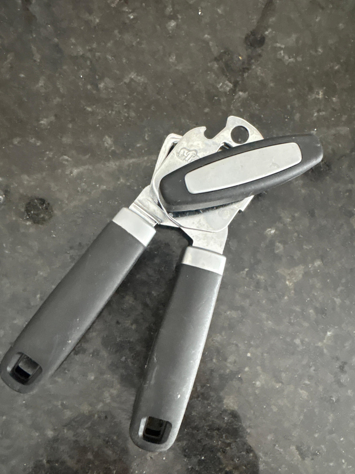 GORILLA GRIP Heavy Duty Can Opener & Bottle Opener, Black